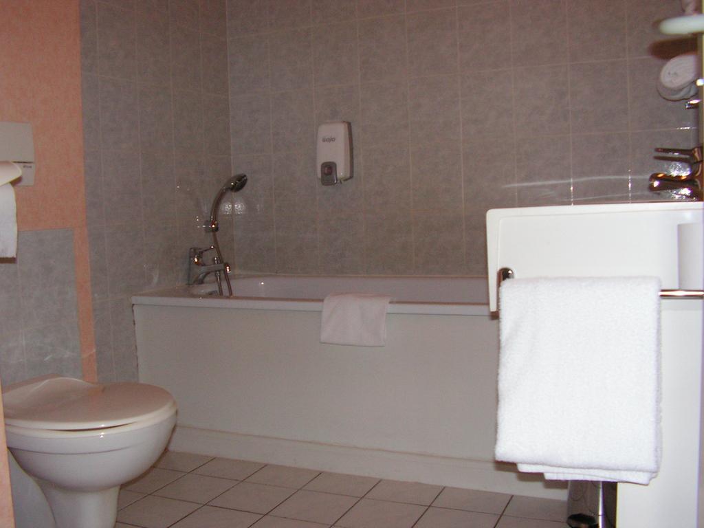 Le Bois Joli Hotel Massais Room photo